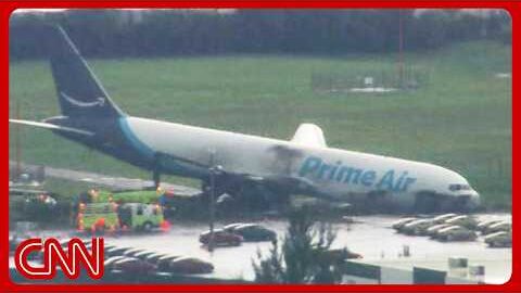5 dead after amazon plane overruns runway in miami